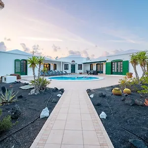 Milan , Puerto del Carmen (Lanzarote) Spain
